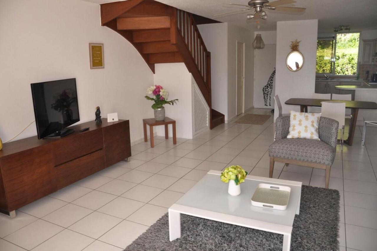 Appartement Standing 2 Chambres Vue Mer Res Tahiri 3 Punaauia  Dış mekan fotoğraf