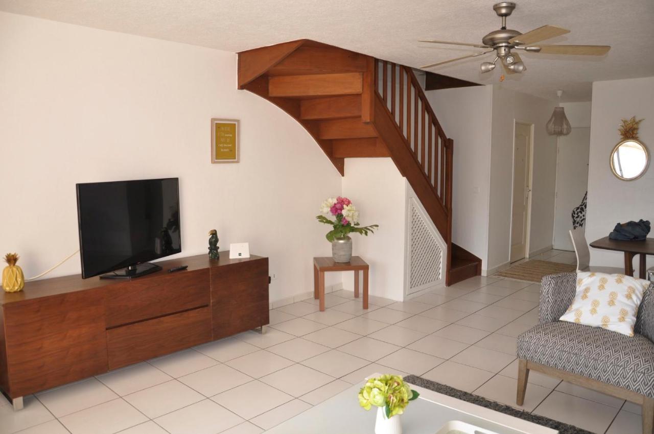 Appartement Standing 2 Chambres Vue Mer Res Tahiri 3 Punaauia  Dış mekan fotoğraf